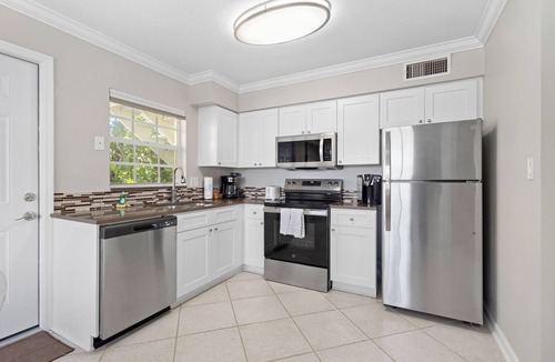 Whitney Beach Condo | Newly Renovated 1BR! Stylish Beach Getaway-Cabana Beach Club #5 Resort by RVA