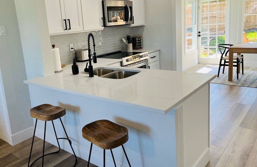 River Breeze Estates House | Newly Renovated Beachside Home for Extended Stays