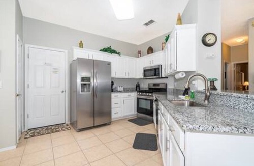 Esprit House | Newly Renovated Close to Disney w/Private Pool