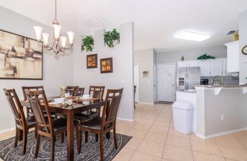 Esprit House | Newly Renovated Close to Disney w/Private Pool