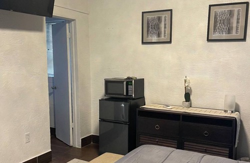 Kingston House | Newly Renovated Daytona Beach Getaway