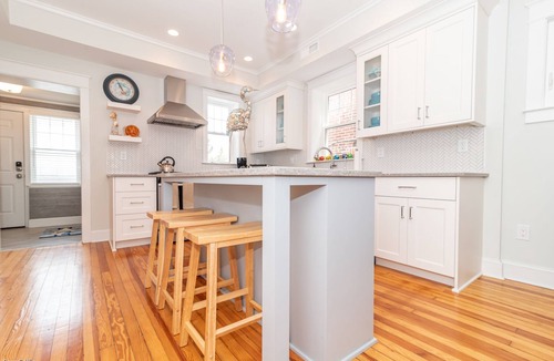 Margate City House | Newly renovated house across from the beach, center of town