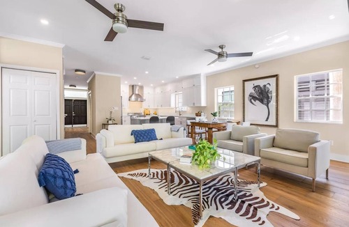 White St. Gallery House | Newly renovated home close to the beach and all attractions