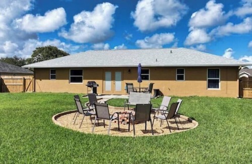 Interchange Square House | Newly renovated modern home ready for the whole family to relax and enjoy