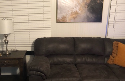 Zephyrhills House | Newly renovated quaint little place