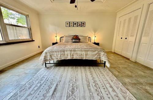 Wilmington Apartment | Newly Renovated Quiant 2-bed 2-bath Apt