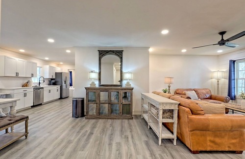 Clarkesville House | Newly Renovated Ranch Overlooking Active Pasture