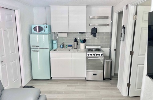 Charlotte Harbor Apartment | Newly Renovated Charlotte Harbor - Sunset Inn #1