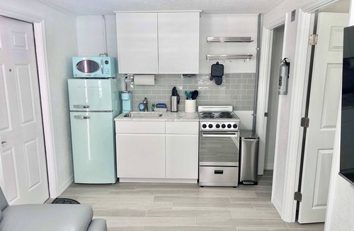 Charlotte Harbor Apartment | Newly Renovated Charlotte Harbor - Sunset Inn #5