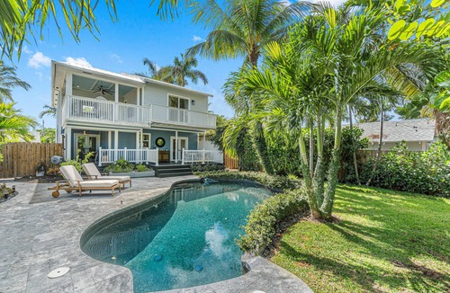Flamingo Parks House | Newly renovated luxury 4/3 seasonal home with pool