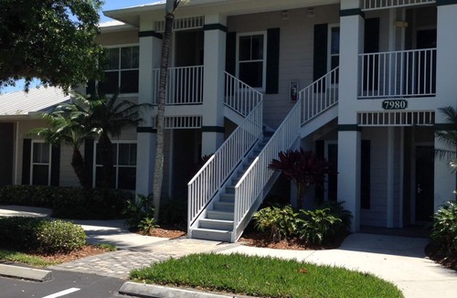 Naples Condo | Newly updated beautiful condo in Naples Florida on Golf Course Beach nearby