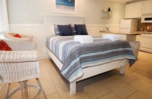 Saint Helena Island Resort | Newly Updated Poolside Studio Steps from Beach, Sandbar, & Tennis