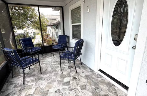 Temple Crest House | Next to Busch Gardens - 3BD/2BA - 6PPL