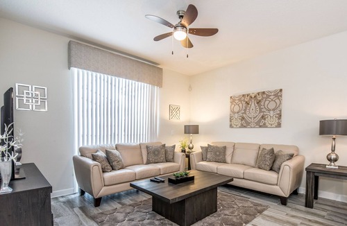 Kissimmee House | Nice 4 Bed Splash Pool Townhome in Storey Lake