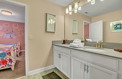 Kissimmee House | Nice 9 Bed Game Spa Pool Home in Storey Lake Resort