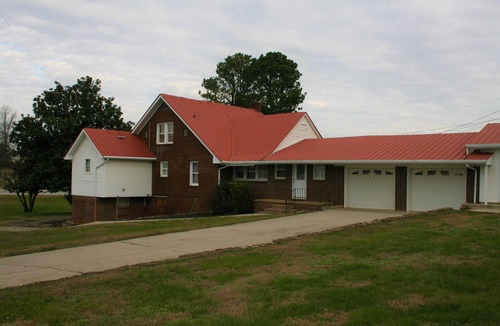 Maryville House | Nice Home Located Near The Smokie Mountains and The Dragon
