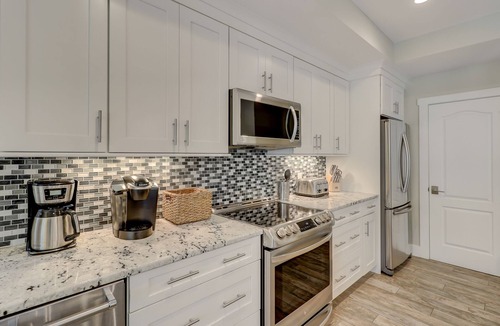 Sea Pines House | Nicely Renovated BEAUTIFUL Dog Friendly Sea Pines Home w/a Private Pool!