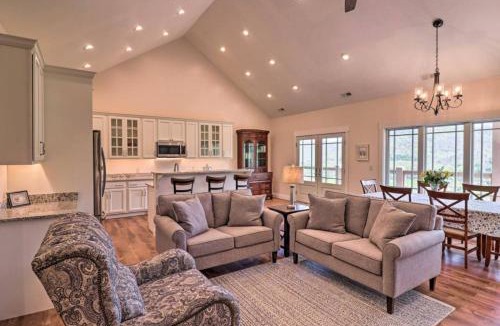 Candler House | Nine Peaks - Mountain Retreat, Balcony, Hot Tub, and Grill!