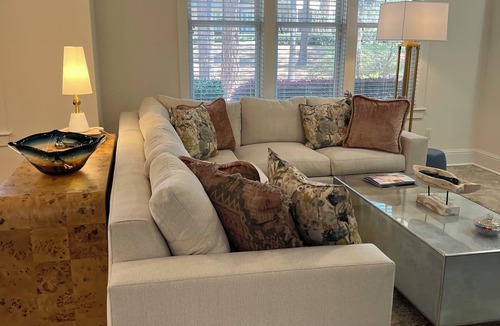 Lake Oconee Condo | nNewly renovated 2BR 2 B condo in charming Greensboro, GA.