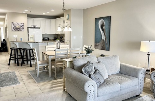Crisfield Condo | No longer taking reservations at this time. Our apologies.