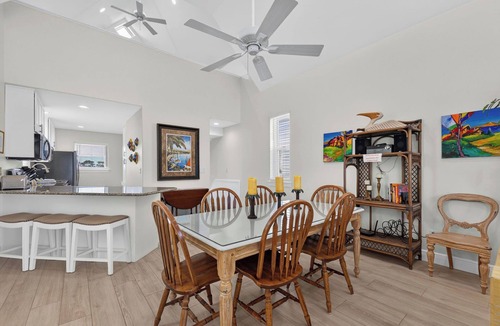 East End House | No Worries - Beach Front, Pet Friendly, Beach Gear Credit included!