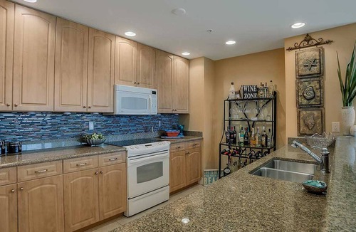 Cape Harbour Condo | North facing luxury 3/2 condo overlooking the marina