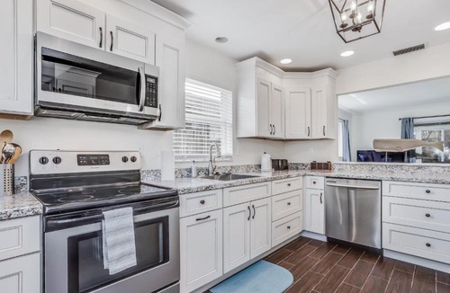 Naples Park House | North Naples Sea Breeze Relaxation
