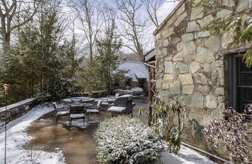 Linville Cottage | Nostalgic Cottage in Banner Elk