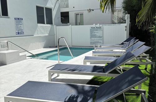 West Avenue Apartment | Nouveau suite Resort Passes & Parking Available