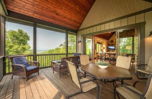 Pisgah Forest House | Oak Cottage in Sutton Knob · Oak Cottage in Sutton Knob