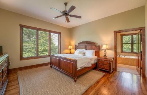 Pisgah Forest House | Oak Cottage in Sutton Knob · Oak Cottage in Sutton Knob