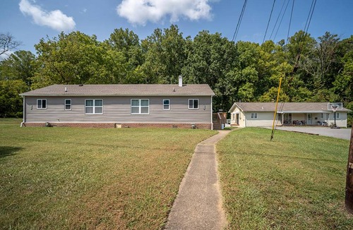Oak Ridge House | Oak Ridge Charmer II (7 miles from Windrock)