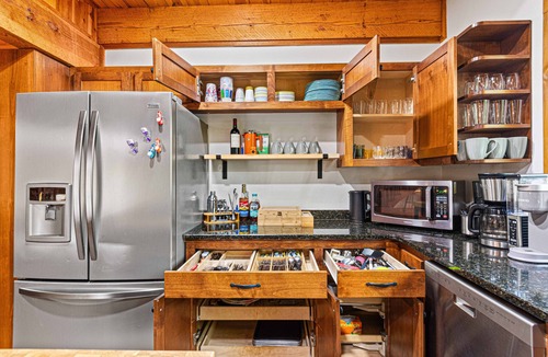 Clarkesville House | Oakey Mountain Hideaway