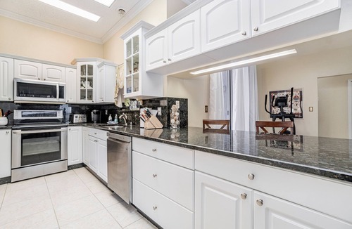 Wellington House | Oasis Heated Pool in the Heart of Equestrian Wellington