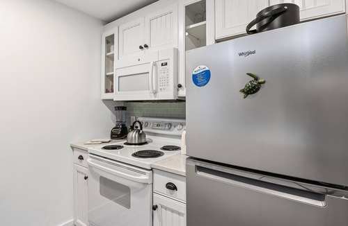 Baytowne Wharf Condo | Observation Pointe North Charm - Cozy 1-Bedroom Haven with Balcony at Sandestin Golf and Beach Resort!