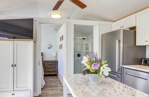 Fellowship House | Ocala Tiny Home on 10-Acre Farm Near WEC!