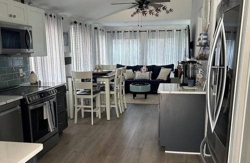 Ocean Beach III House | Ocean Beach III 3 bdrm Beachside Bliss Linen, Beach gear 2 min. walk to the sand
