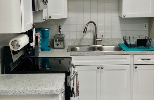 Riviera Beach House | Ocean Breeze Retreat located minutes from the beach