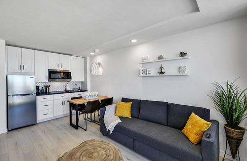 Lenox Park Condo | Ocean Front 1 Bed renovated in Daytona Beach