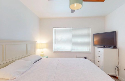 Treasure Island Apartment | Ocean Front 1BR. Unit #3