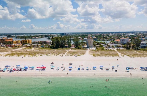Treasure Island Apartment | Ocean Front 1BR. Unit #3