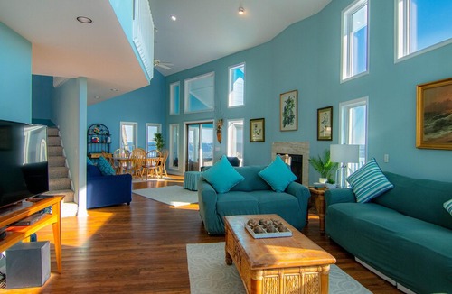 Beachwalk House | Ocean Front 3 Bedroom, 2 Bathroom Beach House with Breathtaking Views