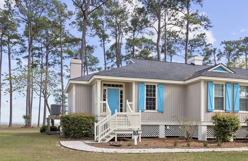 Melrose on the Beach Cottage | Ocean Front Premier Cottage