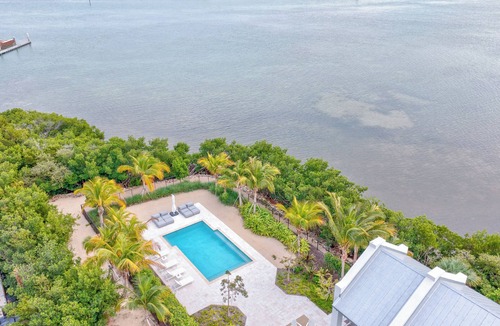 Marathon House | Ocean Palms Luxury Oceanfront SeaGlass Cove FLKeys