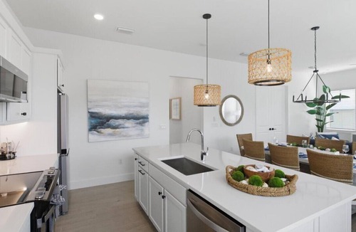 Hills T P House | Ocean Pearl - Steps from the Beach