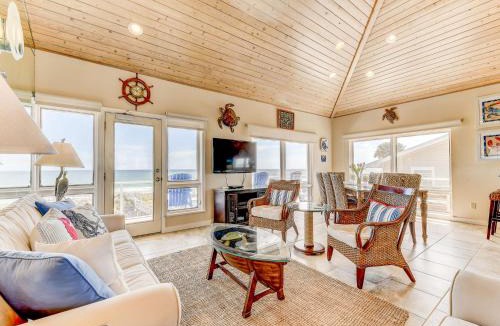 Crescent Beach House | Ocean Pearl