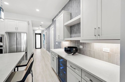 Melbourne Beach Condo | Ocean's Edge | Lavish NEW Condo w Beach Views, Cozy Decor & Fab Resort Amenities