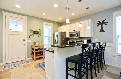 Laurel Grove Cottage | Ocean's Reach Beach home, 2 Golf Carts, 3 BR+Loft, Sleeps 6