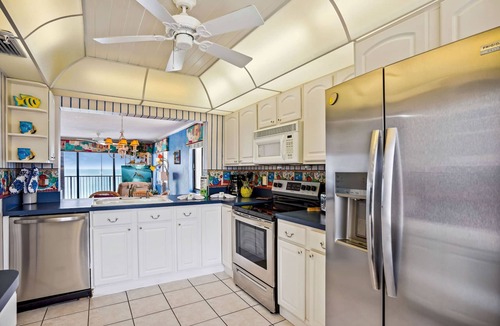 Madeira Beach Condo | Ocean Sands 708 - Beach front with gorgeous views, uniquely decorated!