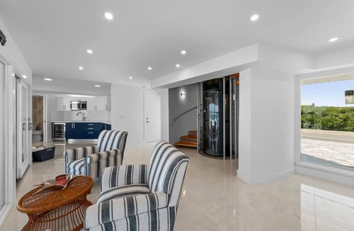 South Ponte Vedra Beach House | Ocean Therapy: Luxe 4-Story Beachfront w/ELEVATOR & Sky Deck